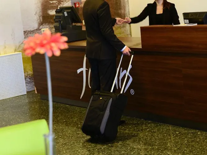 Tulip 3* Лейдердорп