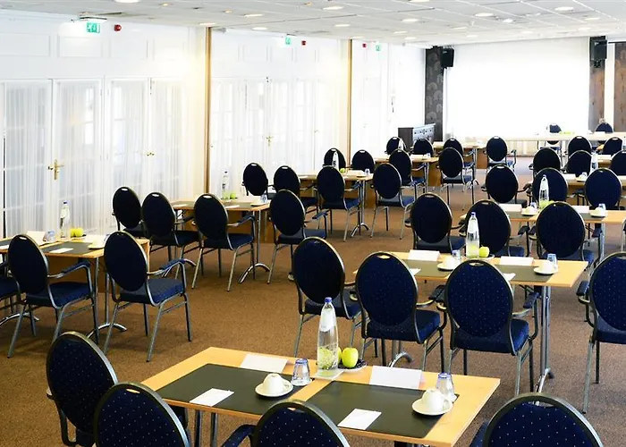 Tulip Hotel Leiderdorp